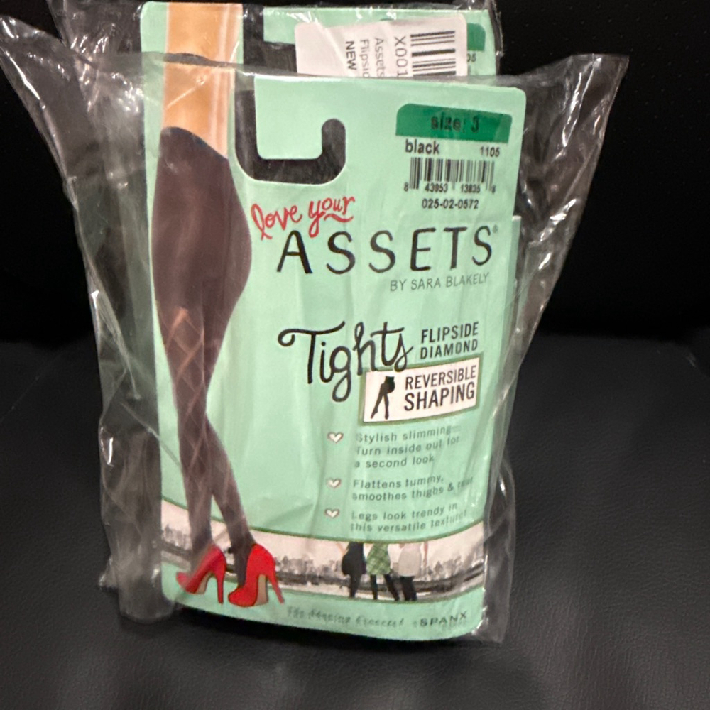 ASSETS by Sara Blakey Tights Reversible Shaping in Flipside Diamond Black Size 3